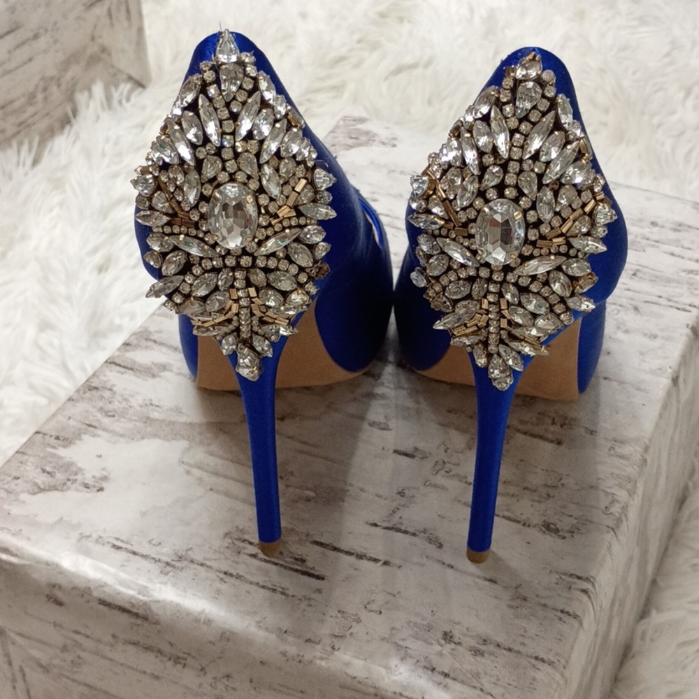 Badgley Mischka Kiarra Saphire Blue Satin Crystal-Back Peep-Toe Heels 9.5M - Picture 12 of 16